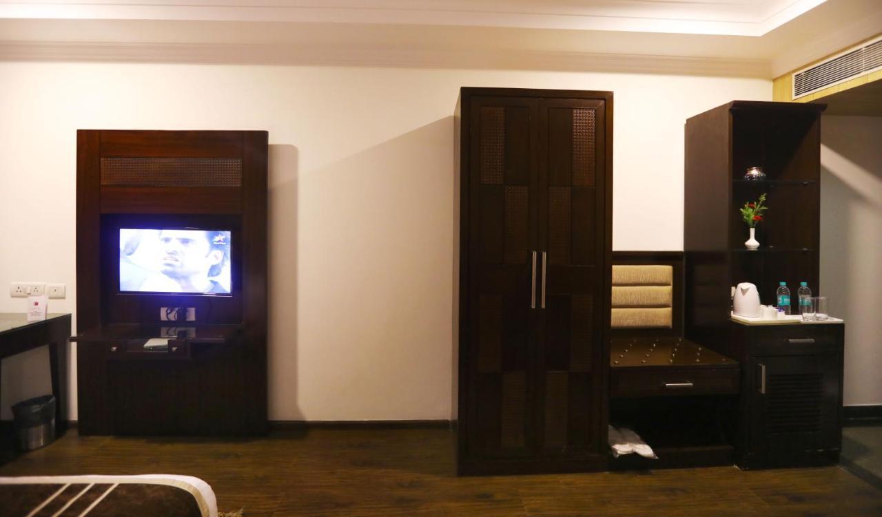 Hotel Pitrashish Pride Igi Intl Airport Delhi Exterior photo
